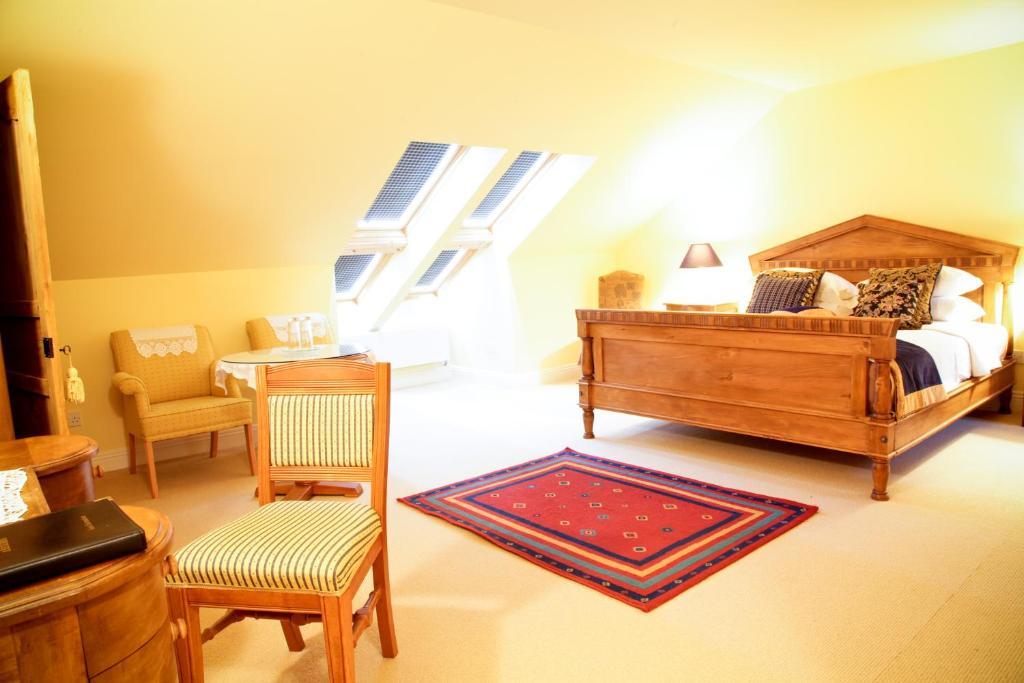 Ardmore Country House Westport Room photo